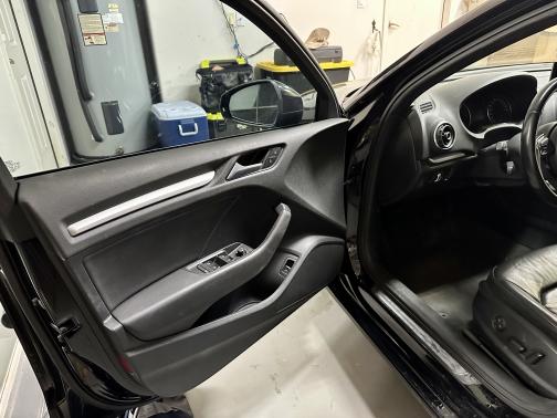 Photo 5 of 15 of 2015 Audi A3 1.8T Premium